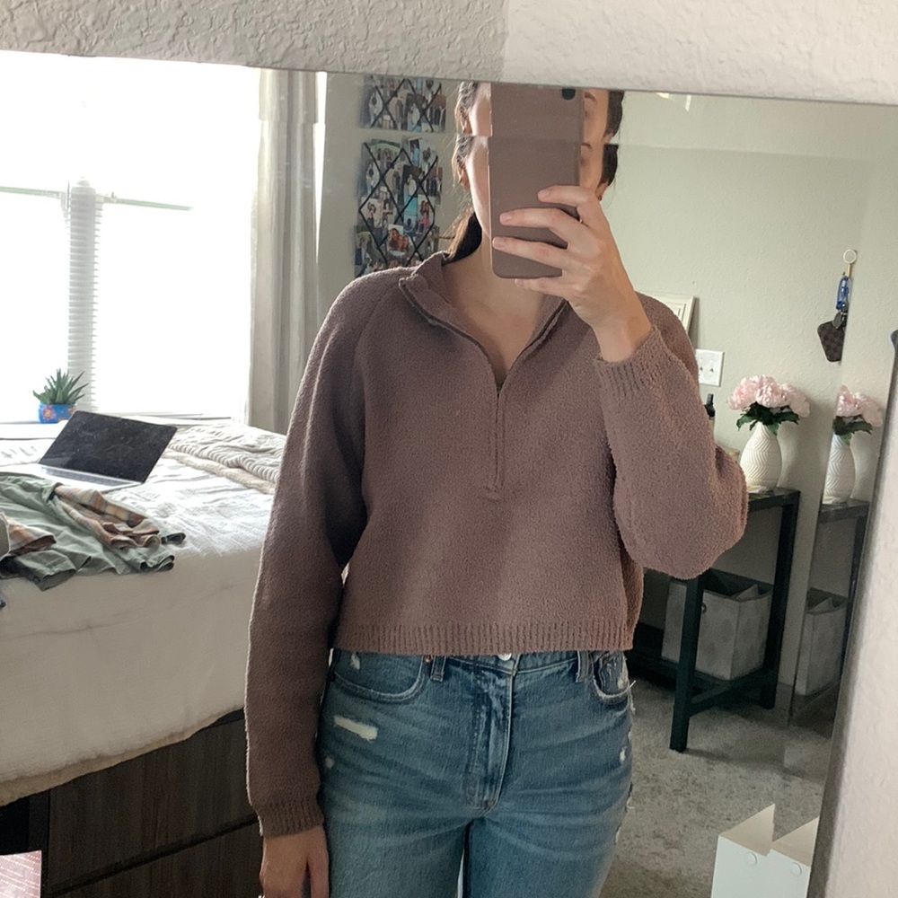 Amaryllis apparel cropped pullover